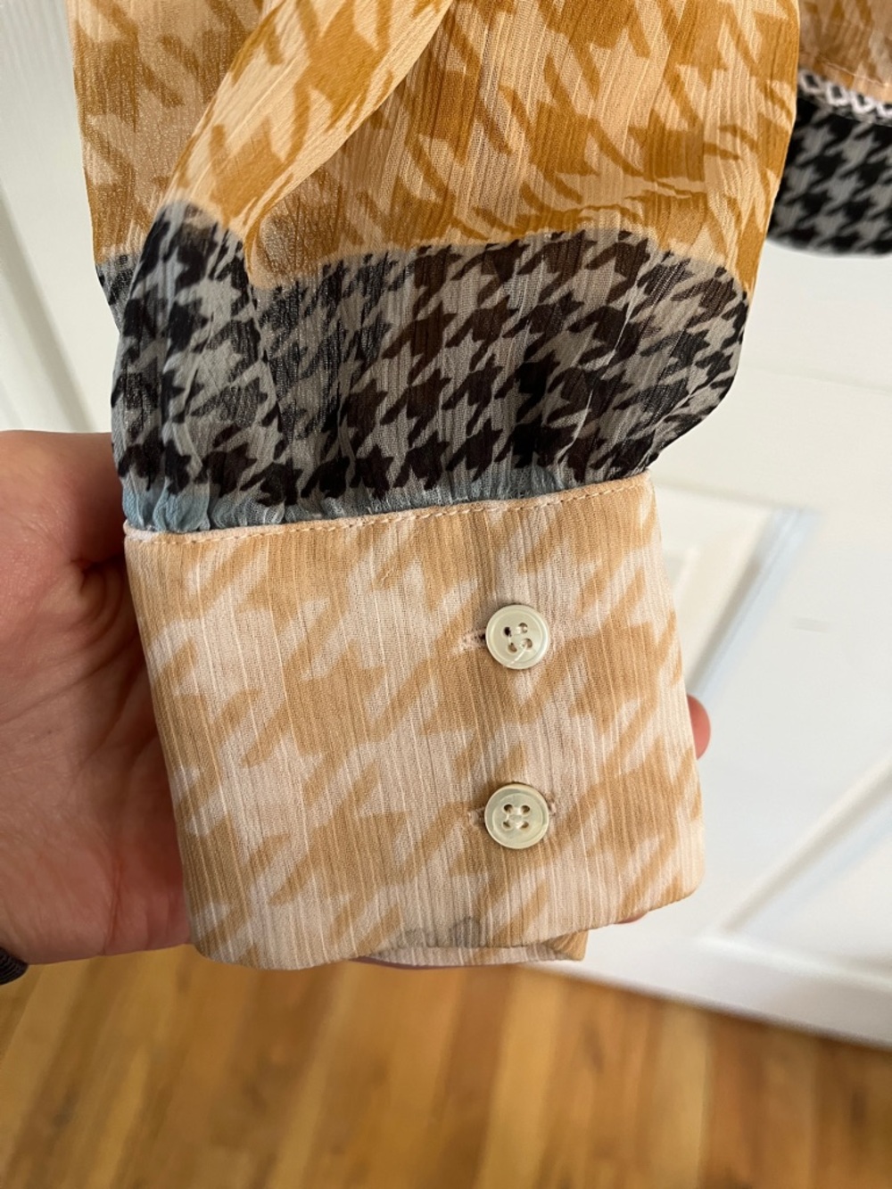 Roller Rabbit Houndstooth Print Top - Picture 3 of 6